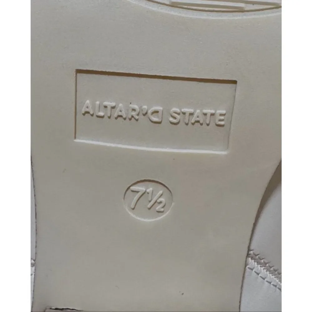 New! Altar’d State Ivory Prairie Boots Sz 7.5